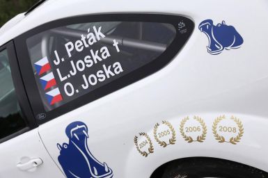 Peták s Joskou proženou Fiestu RS WRC v Praze