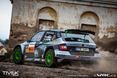 Prohlédněte si zákulisí rally teamu