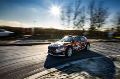Celkovým stříbrem k dominanci v kategorii Rally2