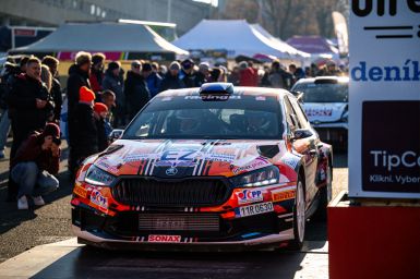 Celkovým stříbrem k dominanci v kategorii Rally2