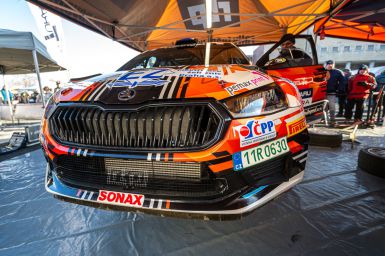 Celkovým stříbrem k dominanci v kategorii Rally2