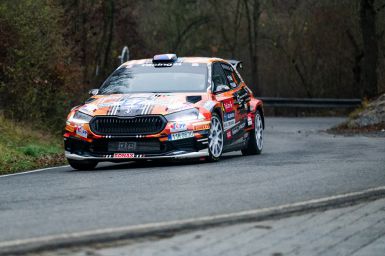 Celkovým stříbrem k dominanci v kategorii Rally2
